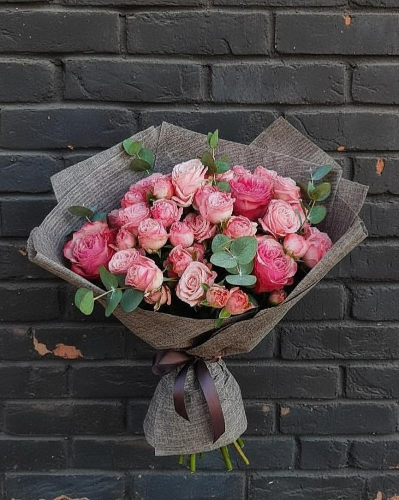 Букет цветов из: Розы в Спутник