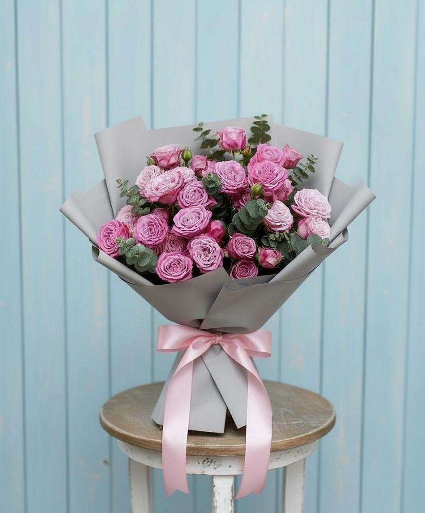 Букет цветов из: Розы в Спутник