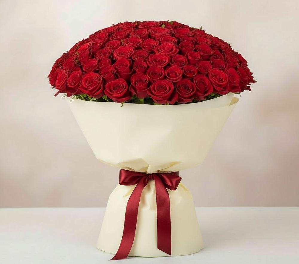 Букет 101 Красная роза Милано в Спутник