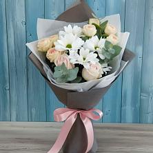 Букет цветов из:  Хризантемы и Розы в Спутник