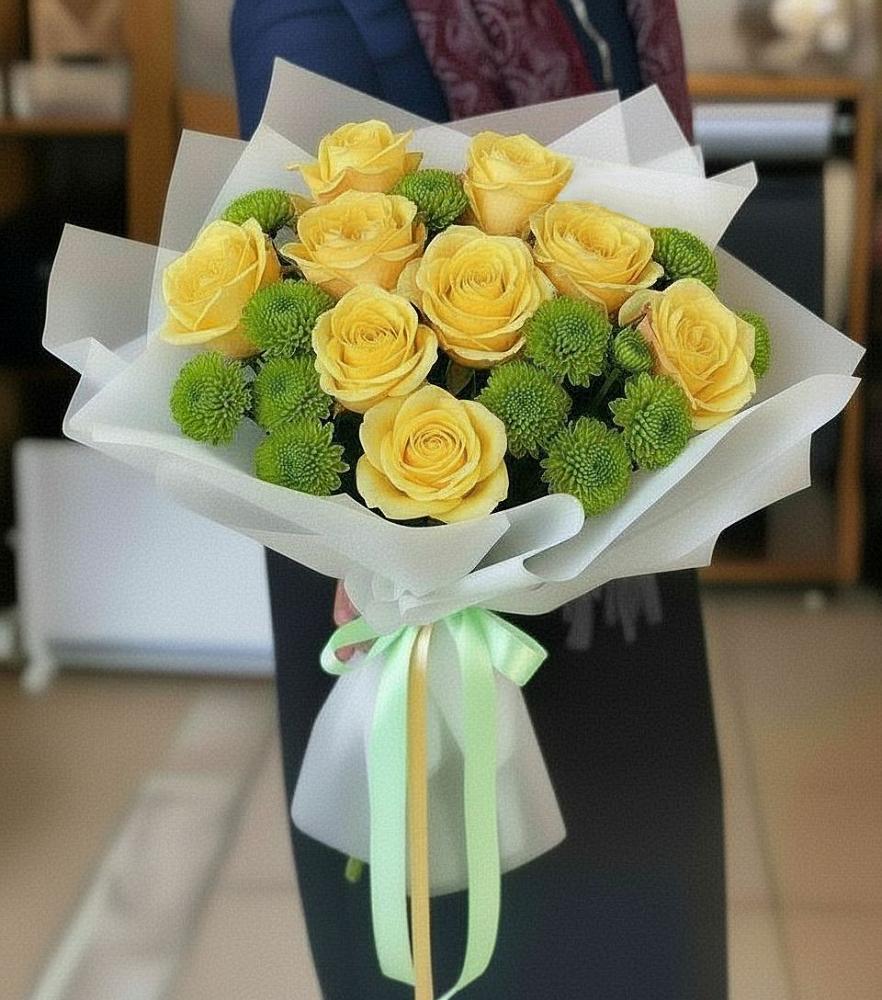 Букет цветов из: Хризантемы и Розы в Спутник