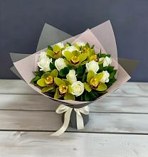 Букет цветов из:  Орхидеи и Розы в Спутник