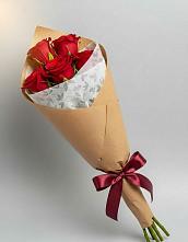 Букет цветов из:  Розы в Спутник