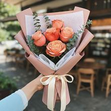 Букет цветов из:  Розы в Спутник