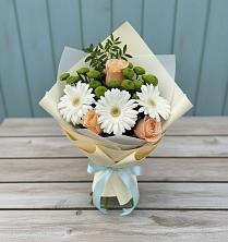 Букет цветов из:  Герберы, Розы и Хризантемы в Спутник