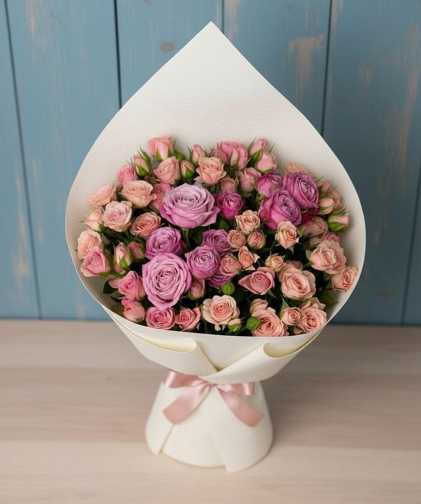 Букет цветов из: Розы в Спутник