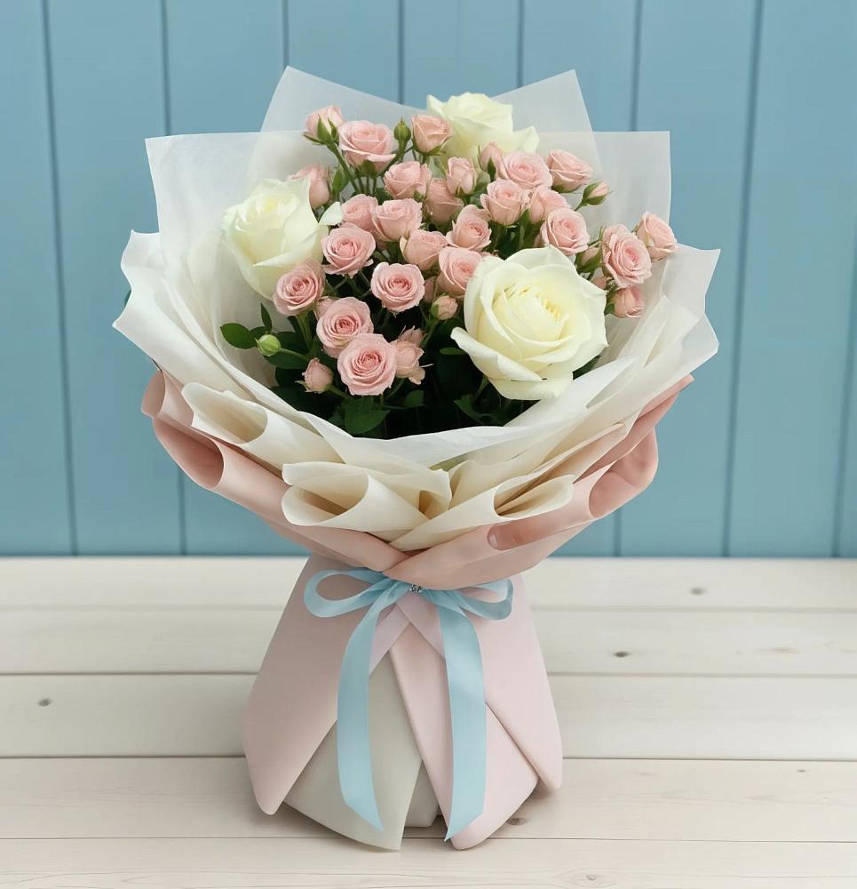 Букет цветов из: Розы в Спутник