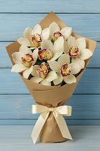 Букет цветов из:  Орхидеи и Розы в Спутник